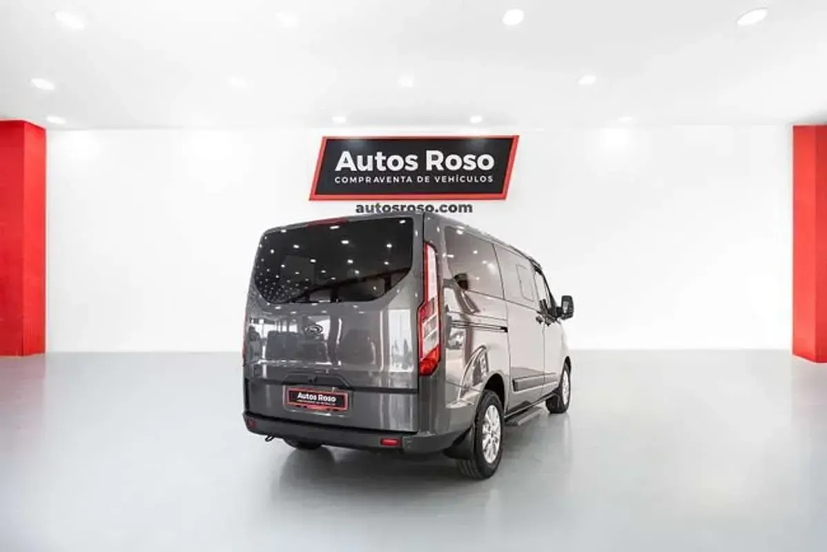 Usado Ford Transit Custom Trend 126 CV (92 kW) 2021 Gris Familiar