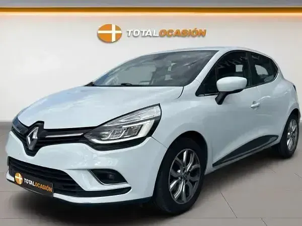 Usado Renault Clio IV Zen 120 CV (88 kW) 2017 Blanco Berlina