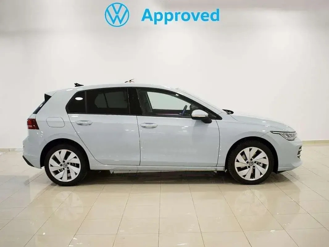 Usado VW Golf VIII Match 204 CV (150 kW) 2025 Azul Berlina