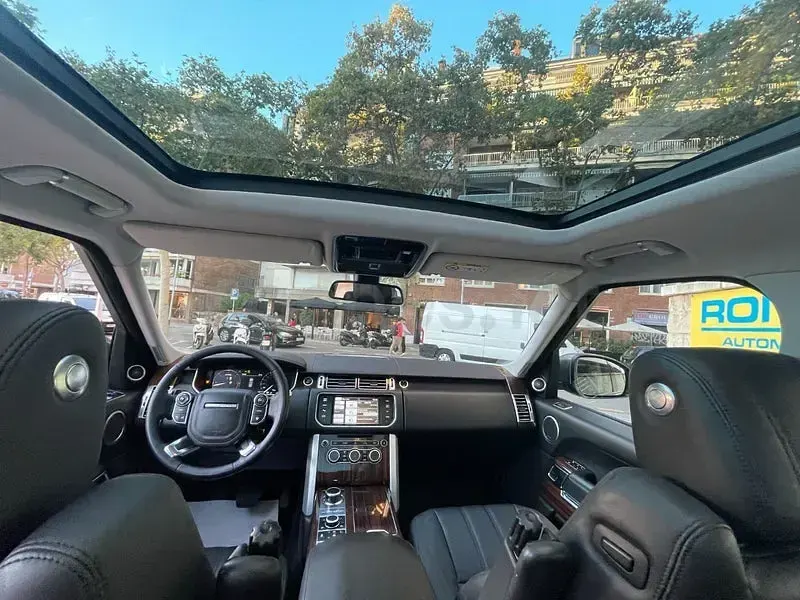 Usado Land Rover Range Rover Vogue 258 CV (189 kW) 2015 Gris / plata SUV