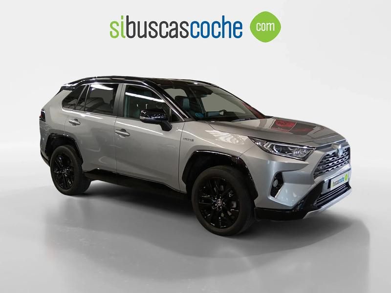 Usado Toyota RAV4 Hybrid Style 222 CV (163 kW) 2021 Gris/plata SUV