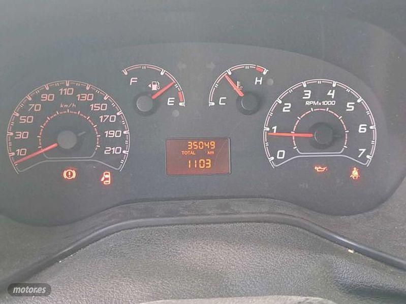 Usado Fiat Doblò 95 CV (69 kW) 2017 Blanco Monovolumen