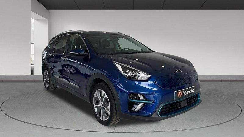Usado Kia e-Niro 150 kW (204 CV) 2022 Azul SUV
