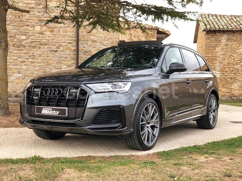 Gris / plata Usado 2023 Audi Q7 Ambiente SUV | 72.990 € (Caro) - Imagen 1/4