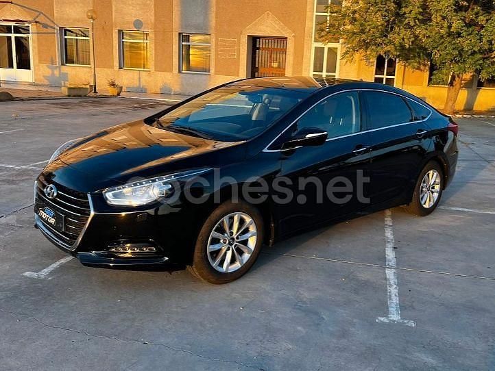 Negro Usado 2018 Hyundai i40 Berlina | 12.900 € (Precio justo) - Imagen 1/4