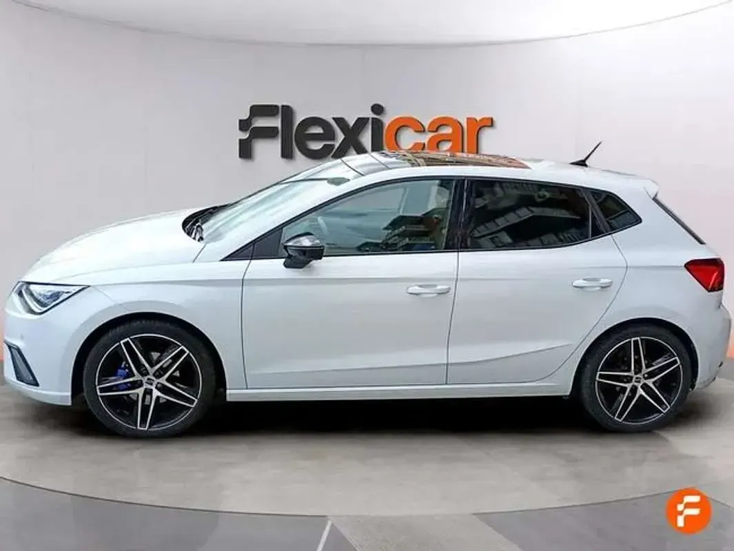 Käytetty Seat Ibiza FR 150 HP (110 kW) 2023 Valkoinen Viistoperä