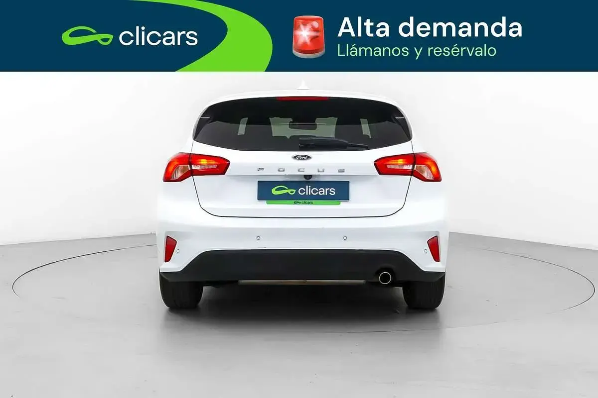 Usado Ford Focus Trend 125 CV (91 kW) 2019 Blanco Utilitario