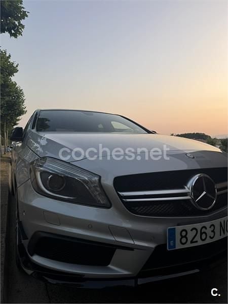 Gris / plata Usado 2015 Mercedes A45 AMG Berlina | 29.000 € (Precio justo) - Imagen 1/4