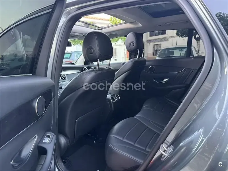 Usado Mercedes GLC250 AMG line 204 CV (150 kW) 2016 Gris / plata SUV