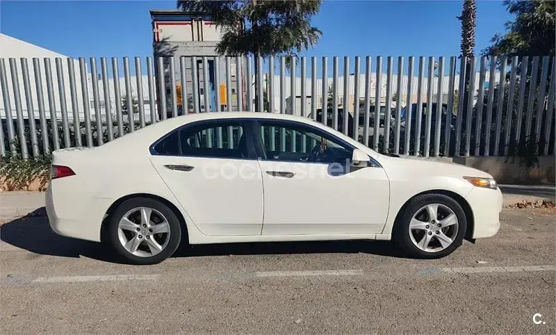 Usado Honda Accord Executive 150 CV (110 kW) 2008 Blanco Berlina