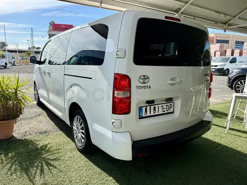 Usado Toyota Proace Verso Advance 120 CV (88 kW) 2020 Blanco Familiar