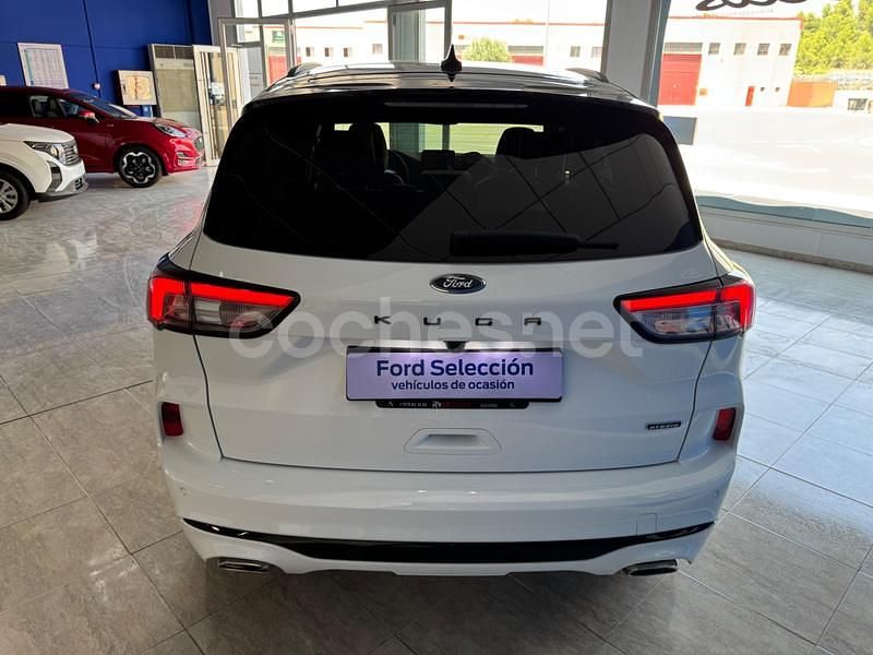 Usado Ford Kuga ST-Line X 225 CV (165 kW) 2023 Blanco SUV