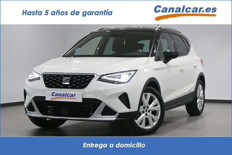 Usado Seat Arona Xperience 110 CV (80 kW) 2022 Blanco SUV