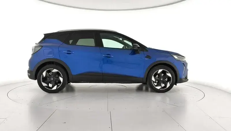 Usado Renault Captur Techno 100 CV (73 kW) 2025 Azul SUV