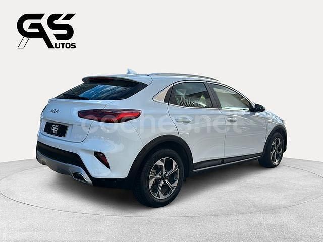 Usado Kia XCeed 101 CV (74 kW) 2024 Blanco SUV