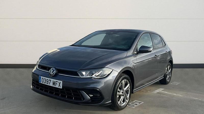 Usado VW Polo R-line 110 CV (80 kW) 2023 Gris Berlina