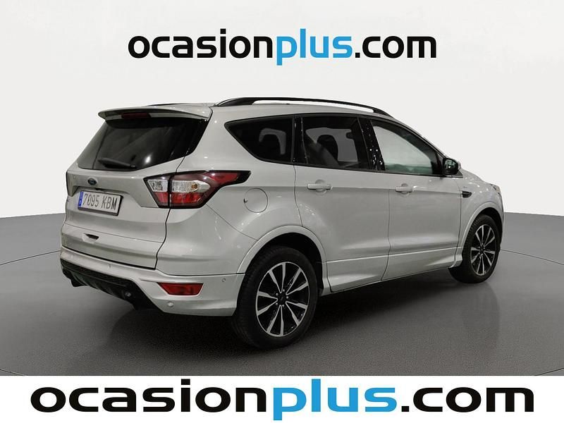 Usado Ford Kuga ST-Line 150 CV (110 kW) 2017 Gris plata SUV