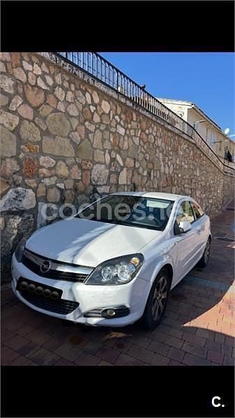 Usado Opel Astra GTC Sport 115 CV (84 kW) 2008 Blanco Berlina