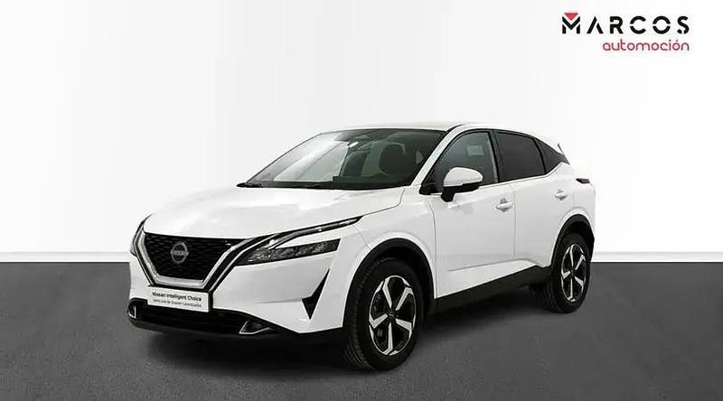 Usado Nissan Qashqai N-Connecta 158 CV (116 kW) 2023 Blanco everest (solido) negro SUV