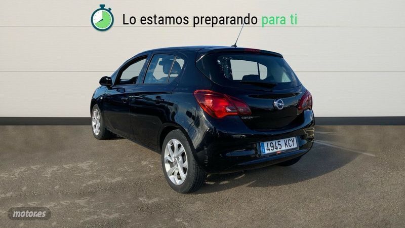 Usado Opel Corsa Selective 90 CV (66 kW) 2017 Negro Utilitario
