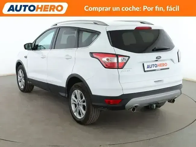 Usado Ford Kuga Titanium 150 CV (110 kW) 2017 Blanco SUV