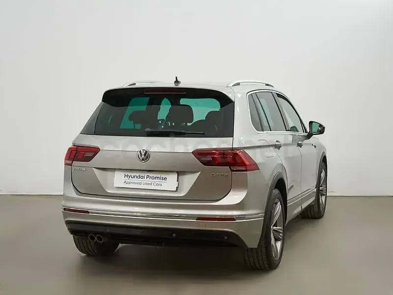 Usado VW Tiguan Advance 150 CV (110 kW) 2018 Gris / plata SUV