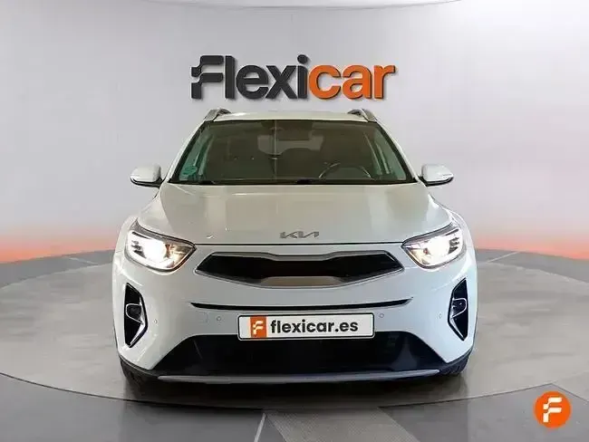 Usado Kia Stonic Plus 84 CV (61 kW) 2022 Blanco SUV