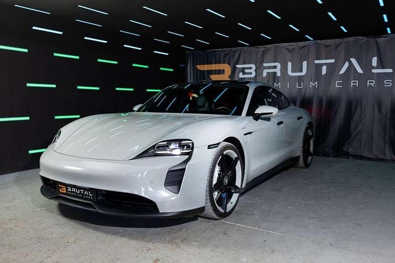Usado Porsche Taycan 4S Sport Turismo 389 kW (530 CV) 2022 Gris Berlina