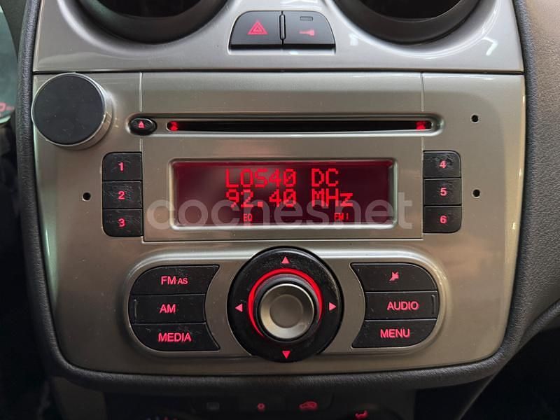 Usado Alfa Romeo GT Junior 78 CV (57 kW) 2010 Blanco Berlina