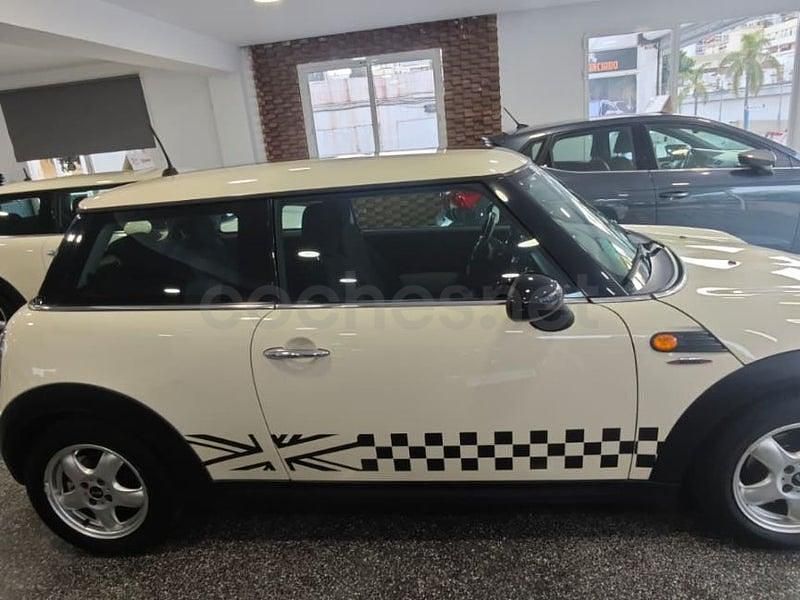 Usado Mini Cooper 120 CV (88 kW) 2007 Beige Utilitario
