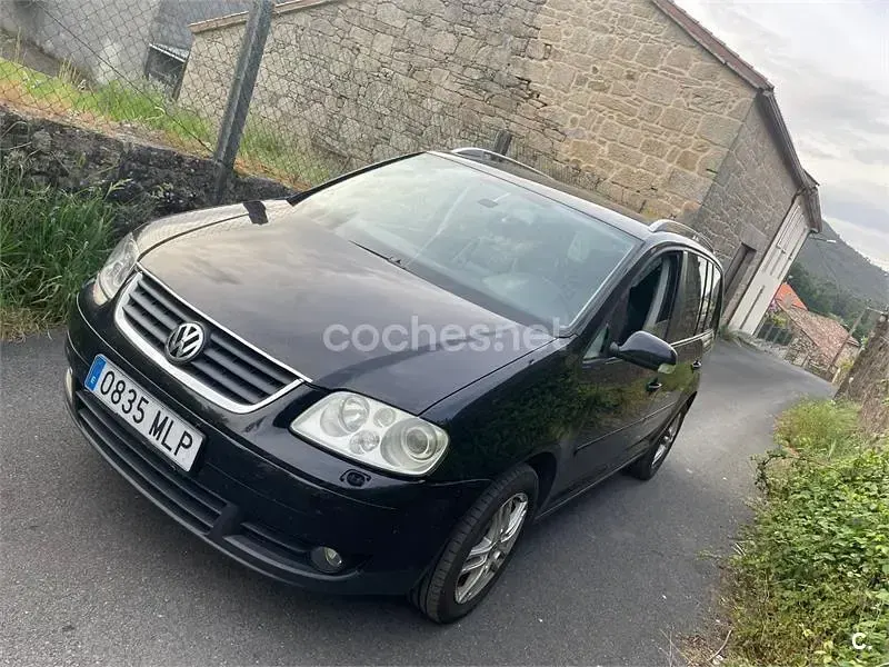Usado VW Touran Advance 140 CV (102 kW) 2006 Negro Monovolumen