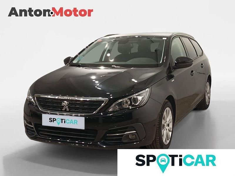 Usado Peugeot 308 SW Style 130 CV (95 kW) 2020 Negro Familiar