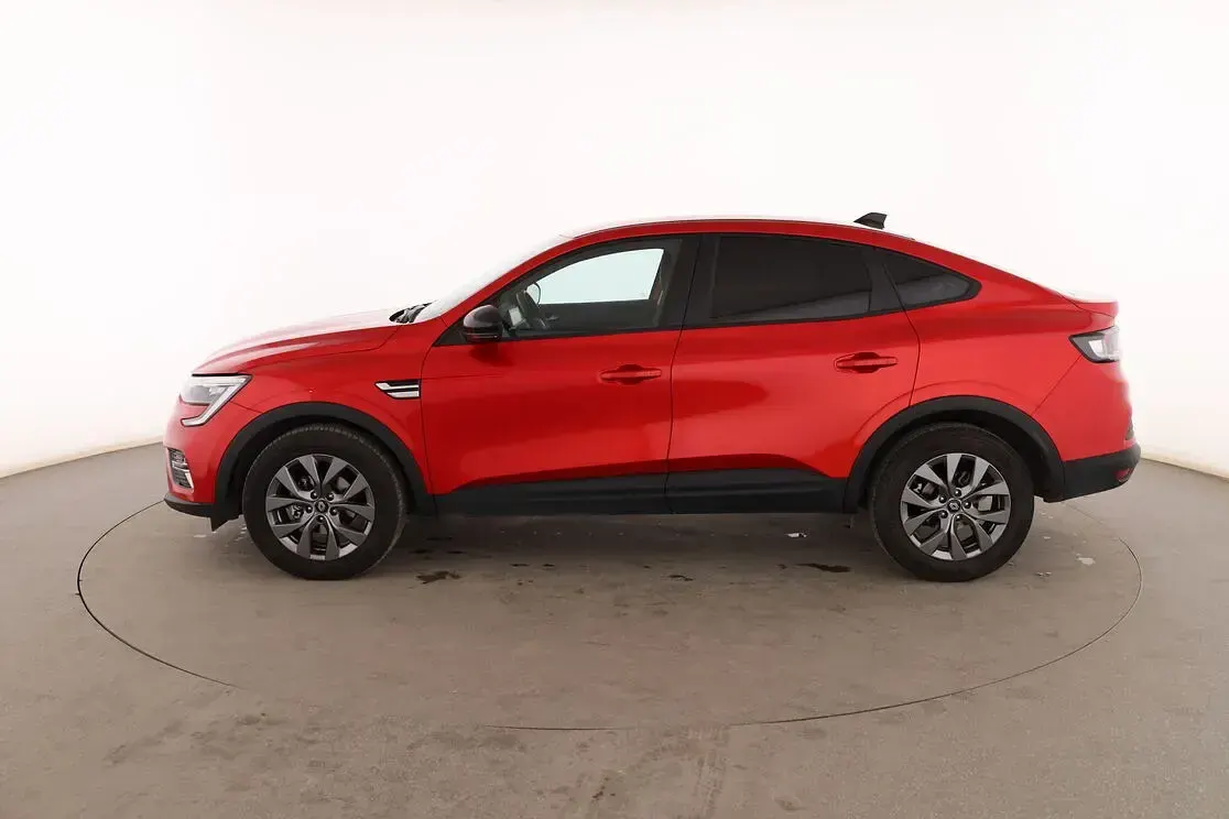 Usado Renault Arkana Evolution 140 CV (102 kW) 2024 Rojo SUV