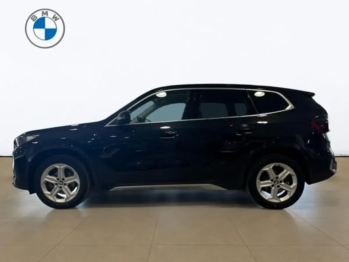 Usado BMW X1 Comfort Edition 163 CV (119 kW) 2025 Negro SUV