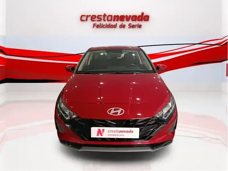 Usado Hyundai i20 101 CV (74 kW) 2024 Rojo Utilitario