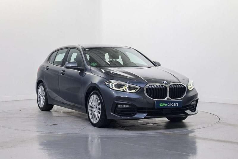 Usado BMW 118 150 CV (110 kW) 2021 Gris Utilitario