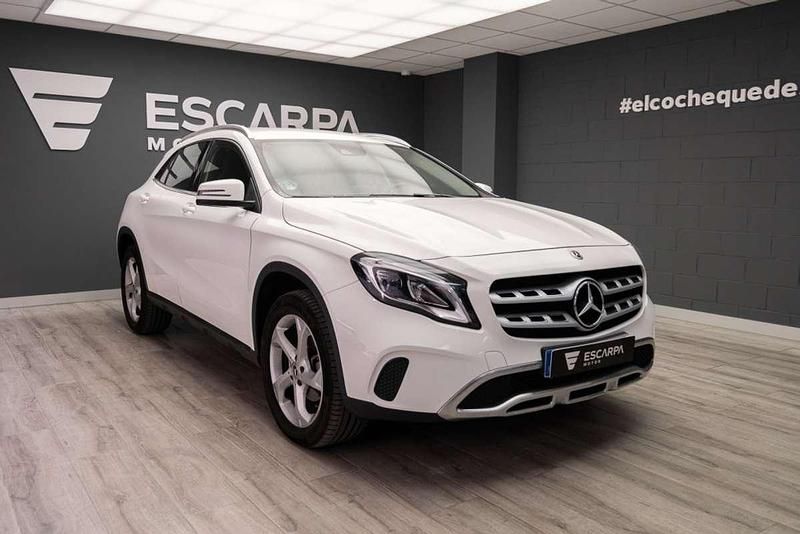 Blanco Usado 2018 Mercedes GLA200 SUV | 21.890 € (Un poco caro) - Imagen 1/4