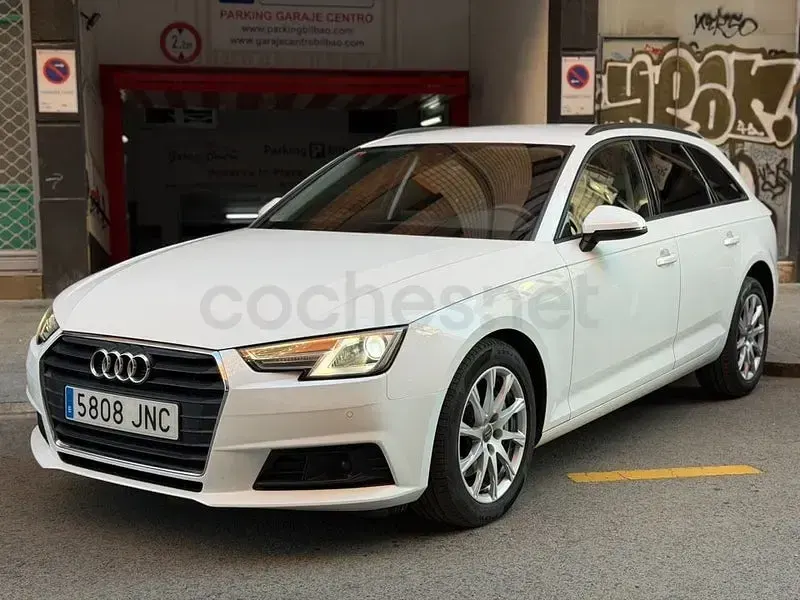 Usado Audi A4 Advanced 150 CV (110 kW) 2016 Blanco Familiar
