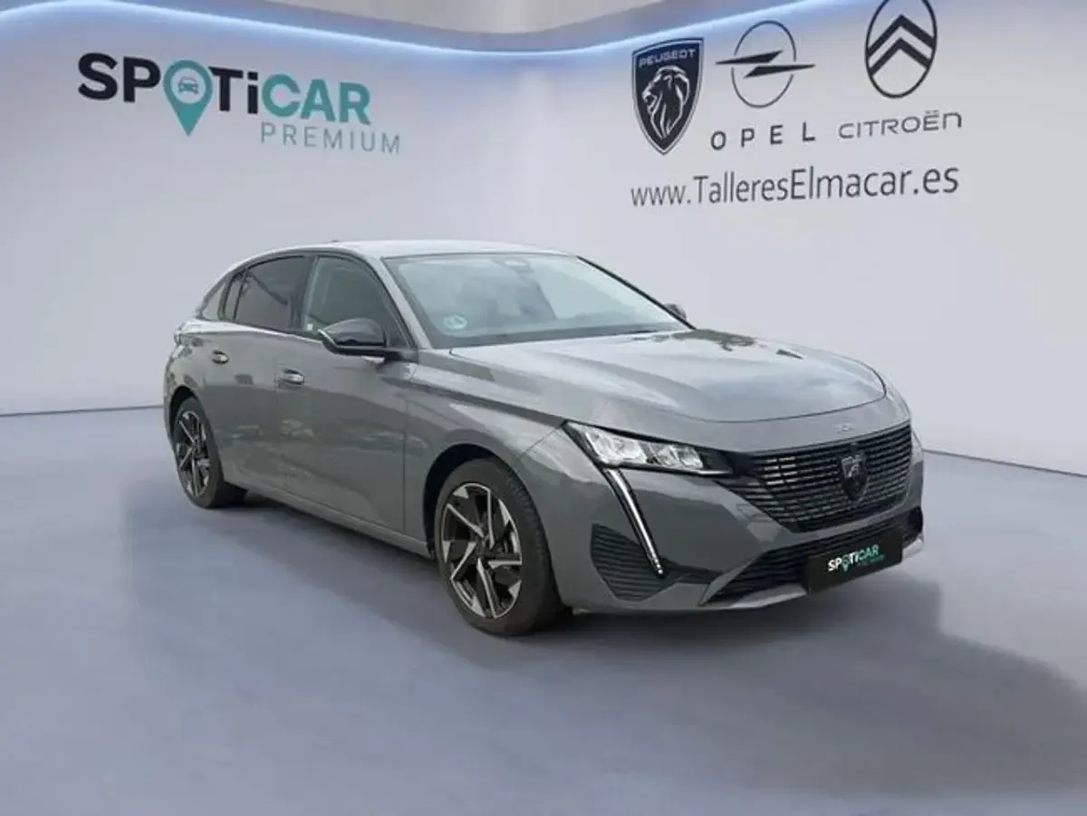 Usado Peugeot 308 Allure 130 CV (95 kW) 2024 Gris Berlina
