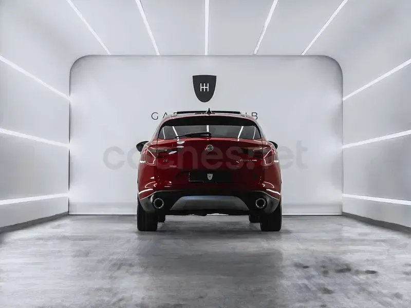 Usado Alfa Romeo Stelvio Ti 280 CV (205 kW) 2020 Rojo SUV