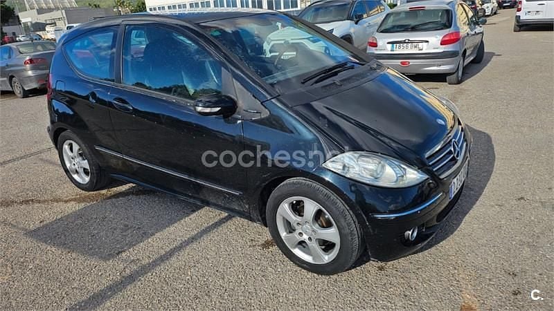 Usado Mercedes A160 Elegance 82 CV (60 kW) 2005 Negro Berlina
