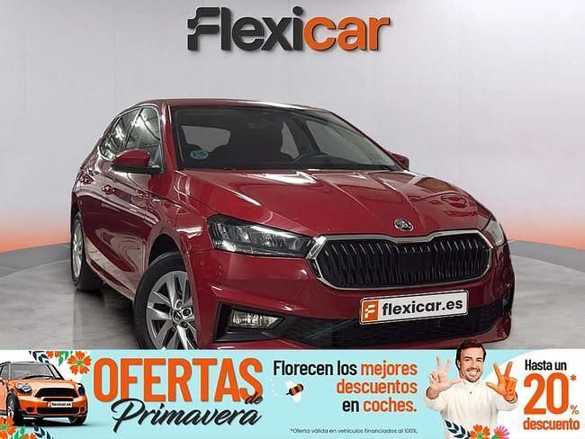 Usado Skoda Fabia Selection 95 CV (69 kW) 2024 Rojo Berlina