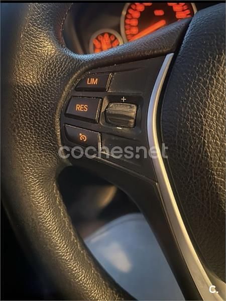 Usado BMW 318 143 CV (105 kW) 2016 Blanco Familiar