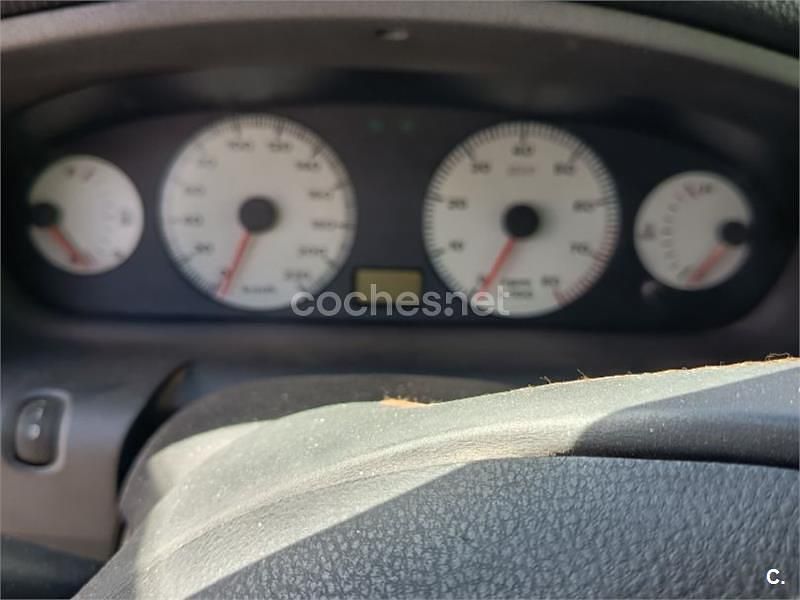 Usado Fiat Brava 103 CV (75 kW) 2000 Rojo Utilitario