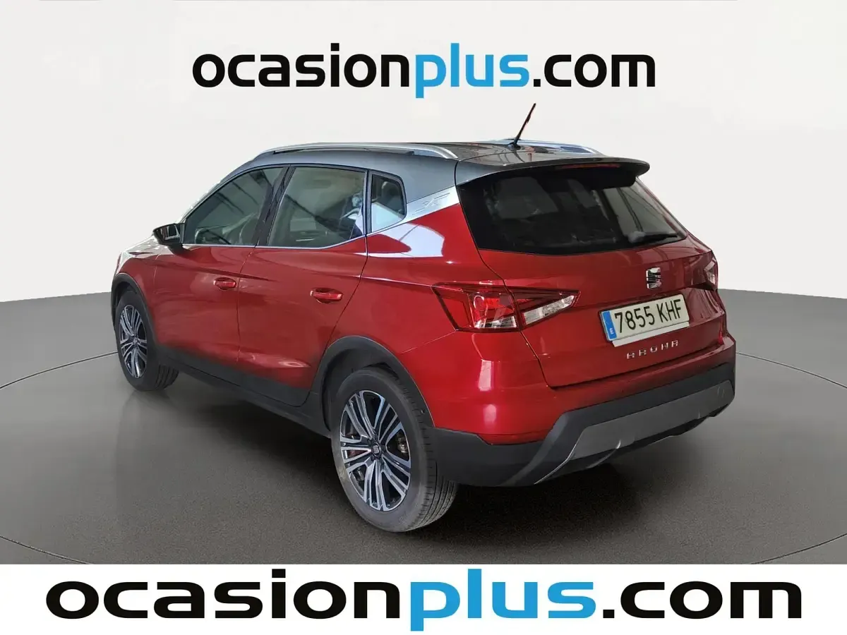 Usado Seat Arona Ecomotive 116 CV (85 kW) 2018 Rojo SUV