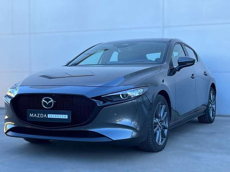 Usado Mazda 3 Center-Line 140 CV (102 kW) 2025 Gris Utilitario