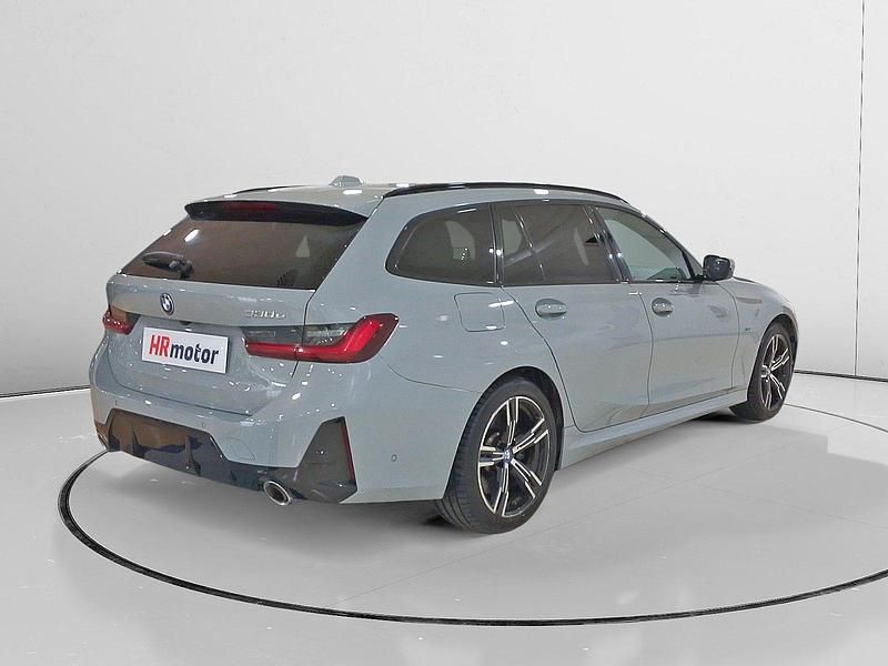Usado BMW 330e M Sport 295 CV (216 kW) 2022 Gris Familiar