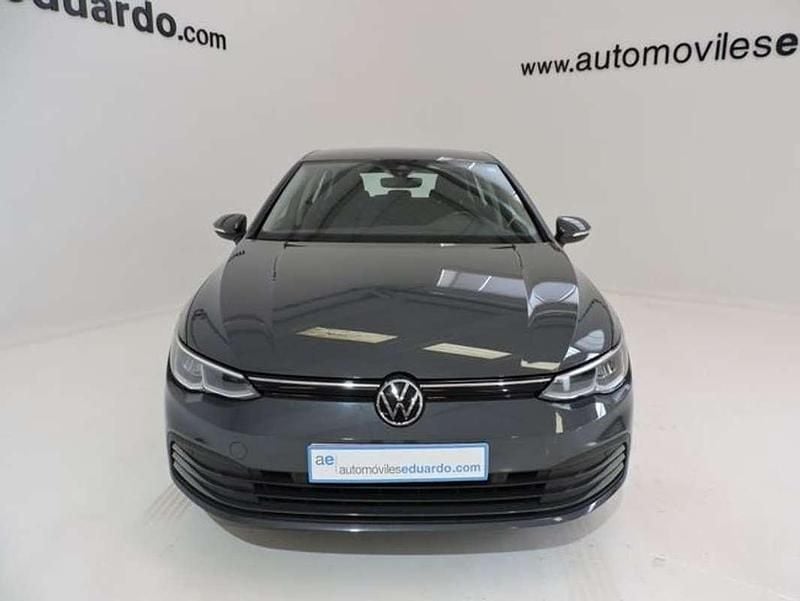 Usado VW Golf VIII Life 131 CV (96 kW) 2020 Gris Berlina