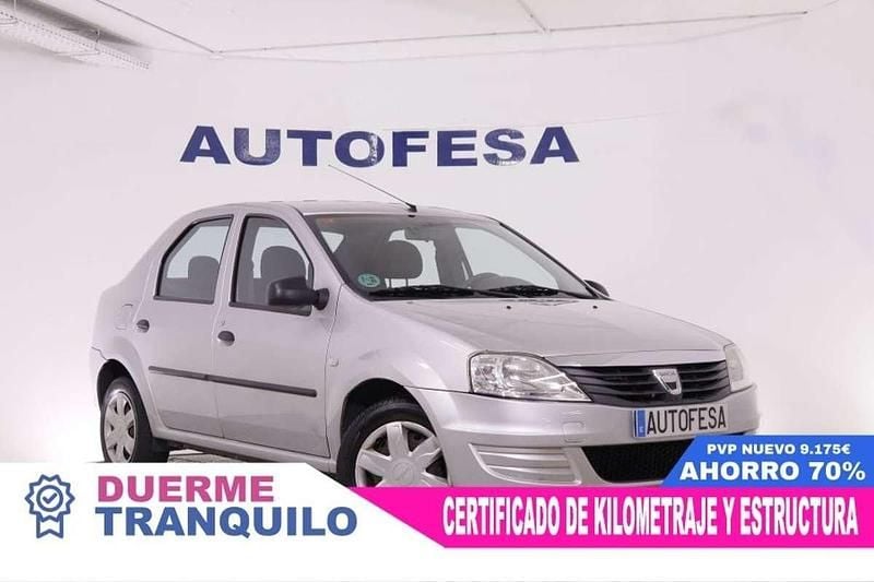 Usado Dacia Logan Ambiance 75 CV (55 kW) 2010 Gris Utilitario