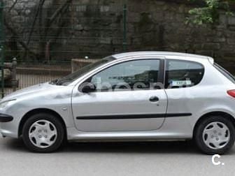 Gris / plata Usado 2005 Peugeot 206 Berlina | 2199 € (Buen precio) - Imagen 1/2